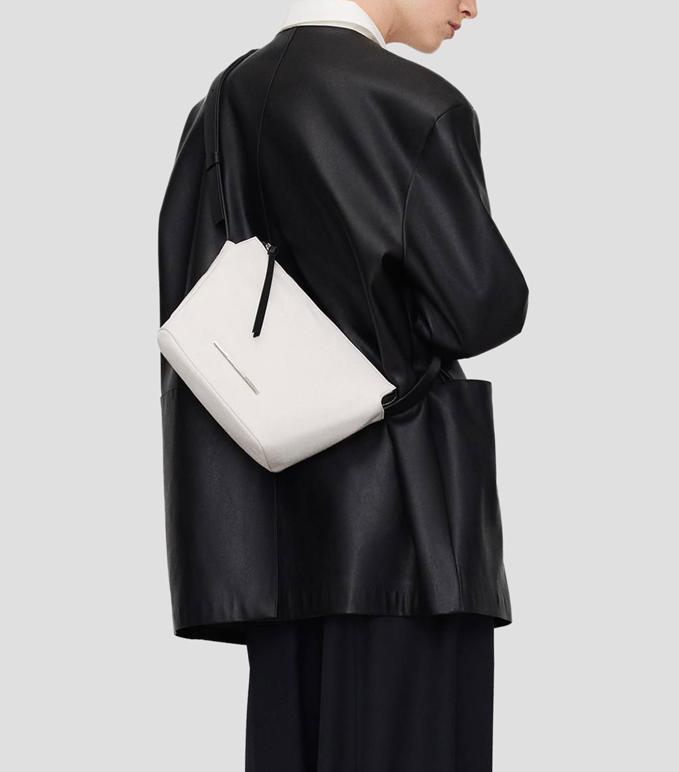 Bolsa crossbody Orión lisa Mujer